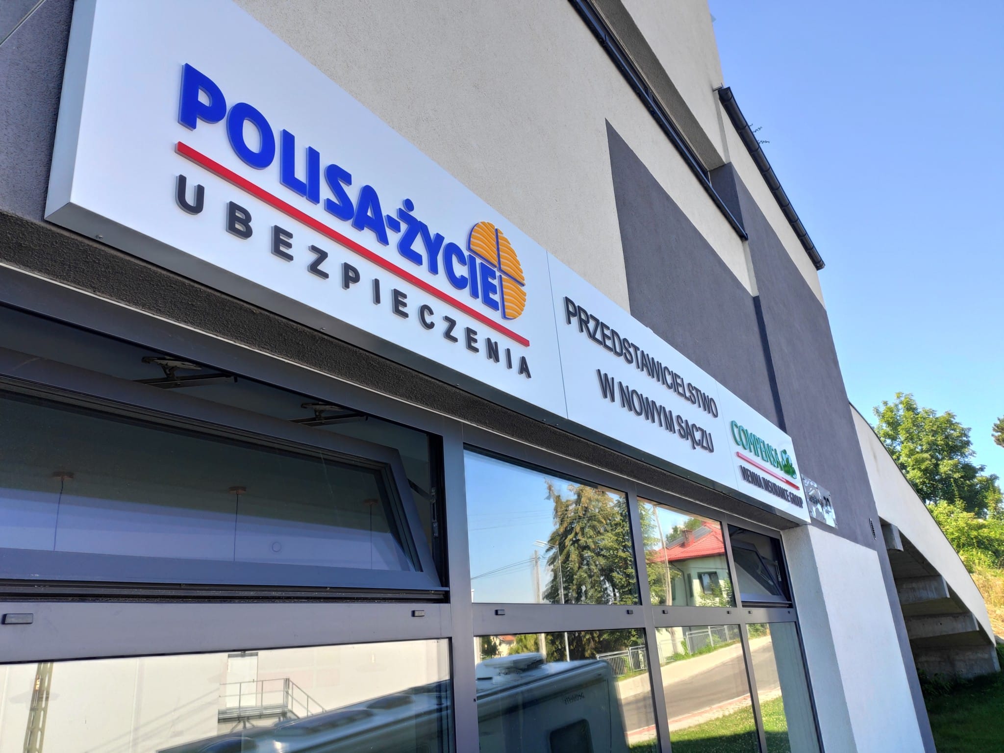 ubezpieczenia - reklama świecąca - kaseton podświetlany