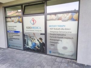 Folia samoprzylepna na szyby reklamowe – Nowy Sącz